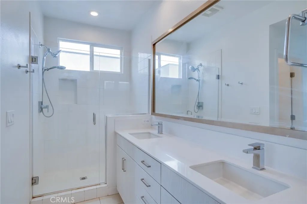 2823 Lily Lane