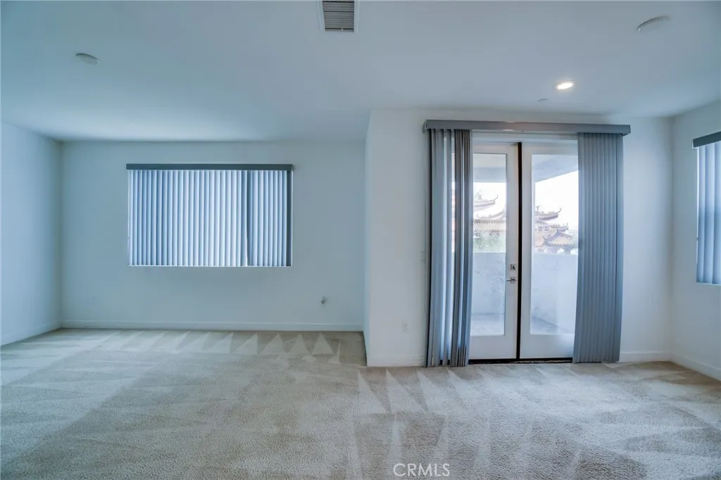 2823 Lily Lane