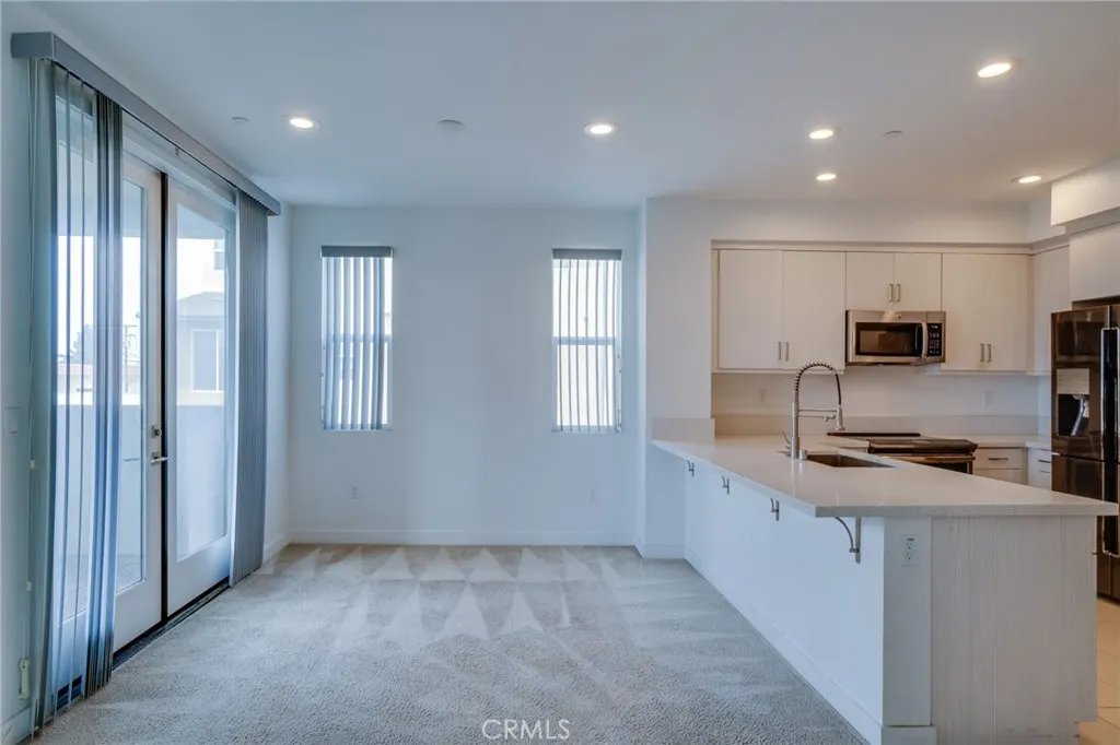 2823 Lily Lane