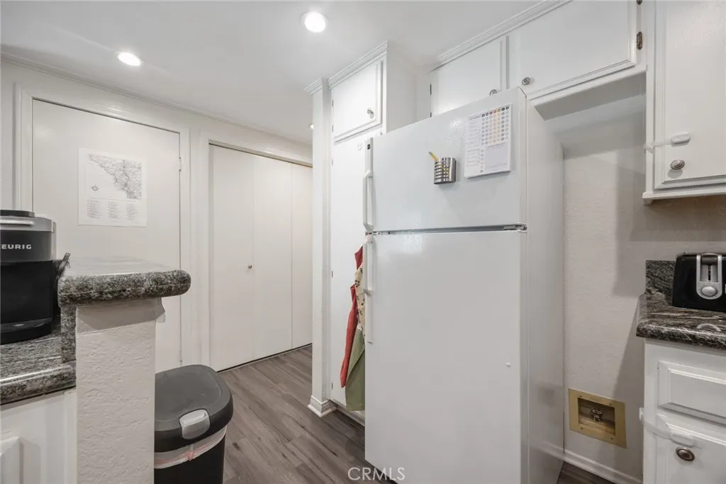 1760 Shady Oaks Court