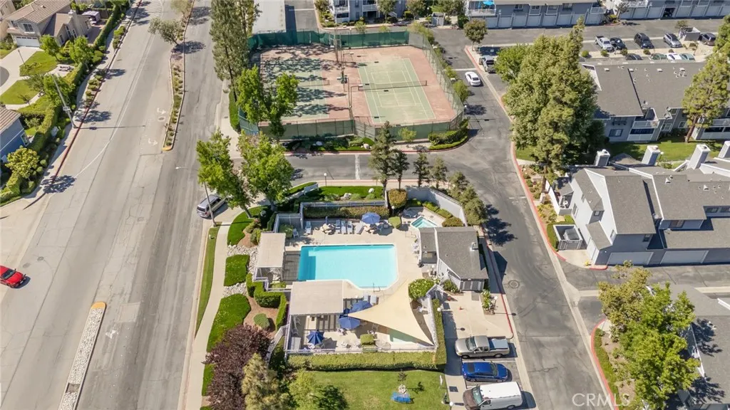1760 Shady Oaks Court