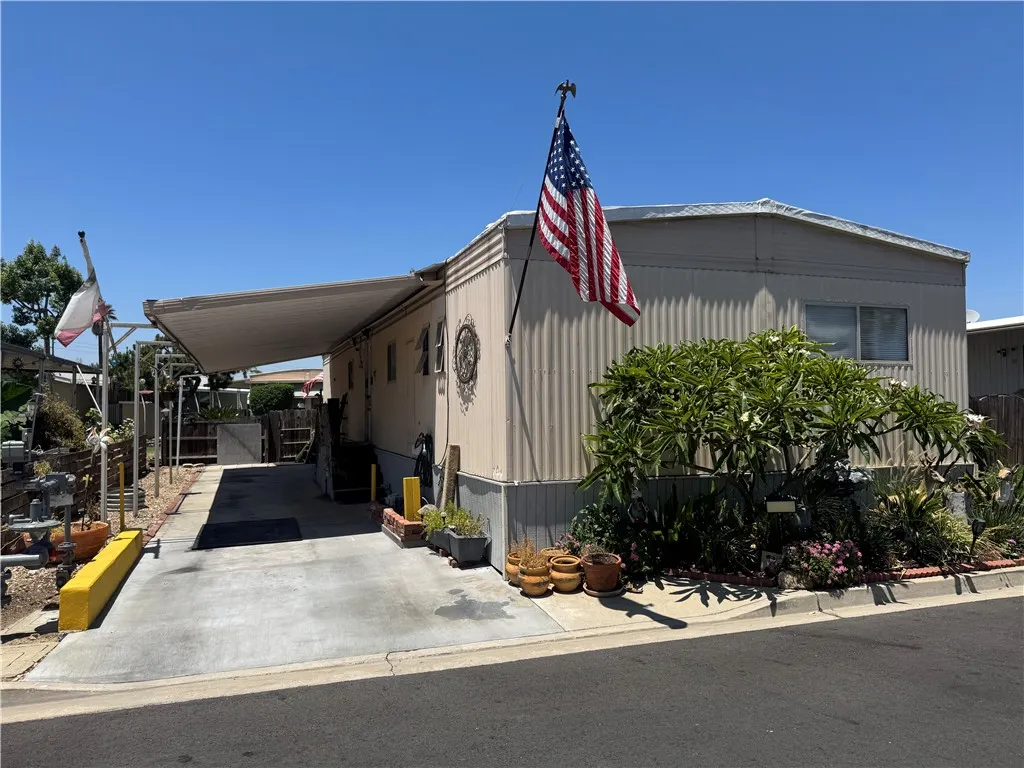 2755 Arrow Highway, #28