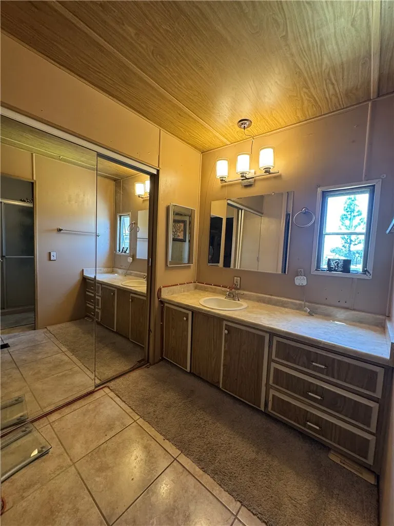 2755 Arrow Highway, #28