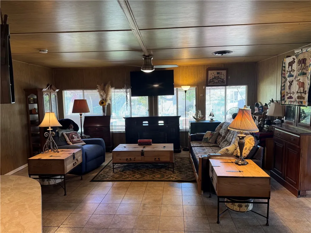 2755 Arrow Highway, #28