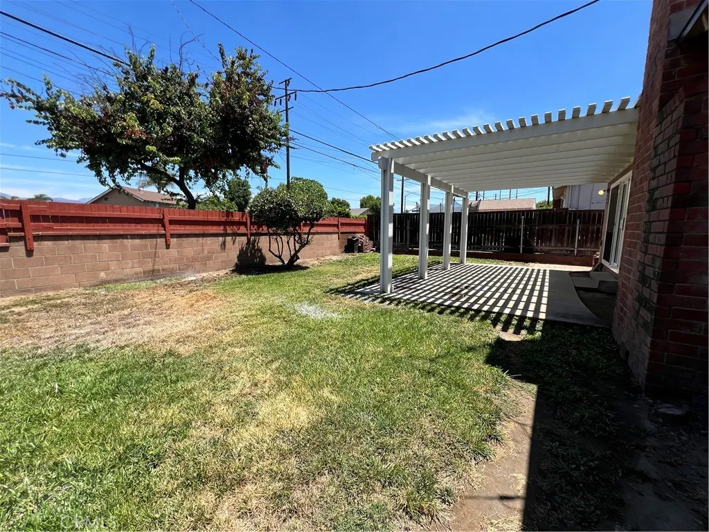 1135 W Coolfield Drive