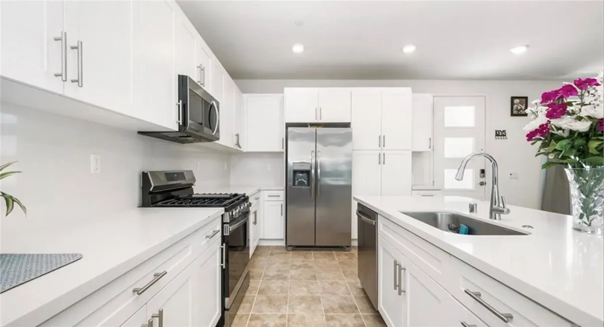 3677 S Nexa Paseo