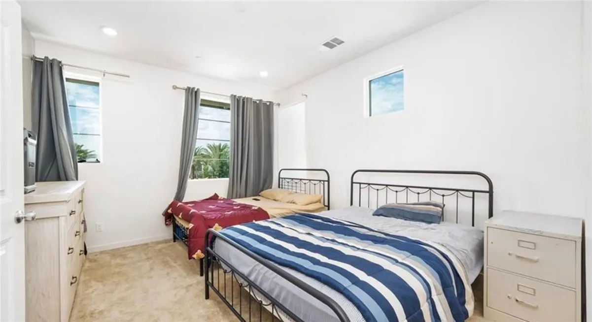 3677 S Nexa Paseo