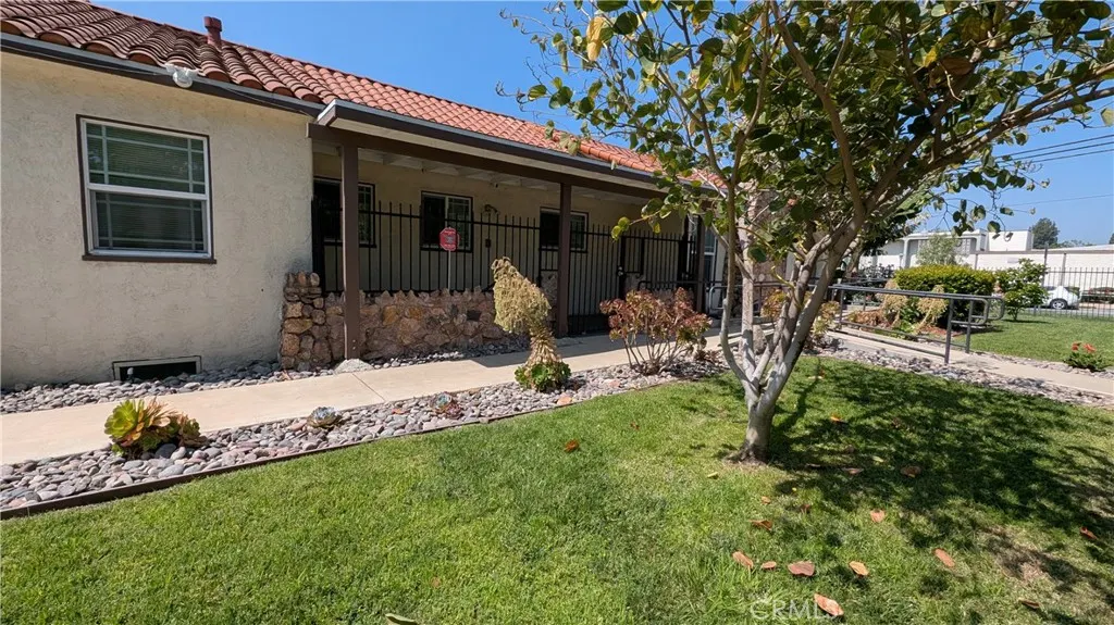 534 N Campus Avenue