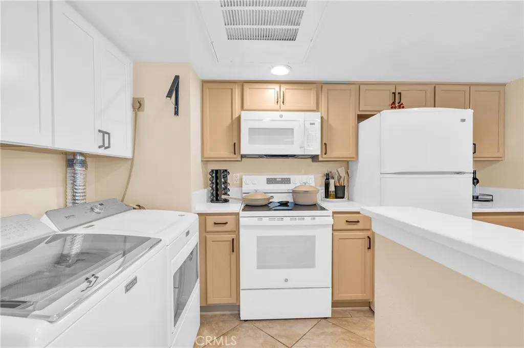 3647 Oak Creek Drive, #C