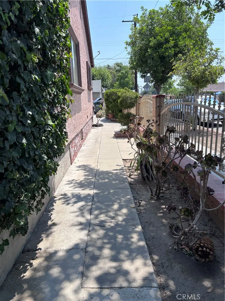 400 N Virginia Avenue