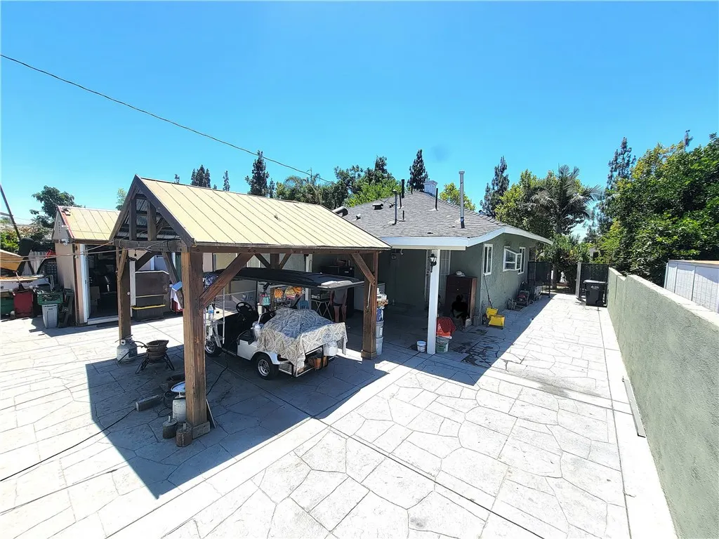 1265 W Mission Boulevard