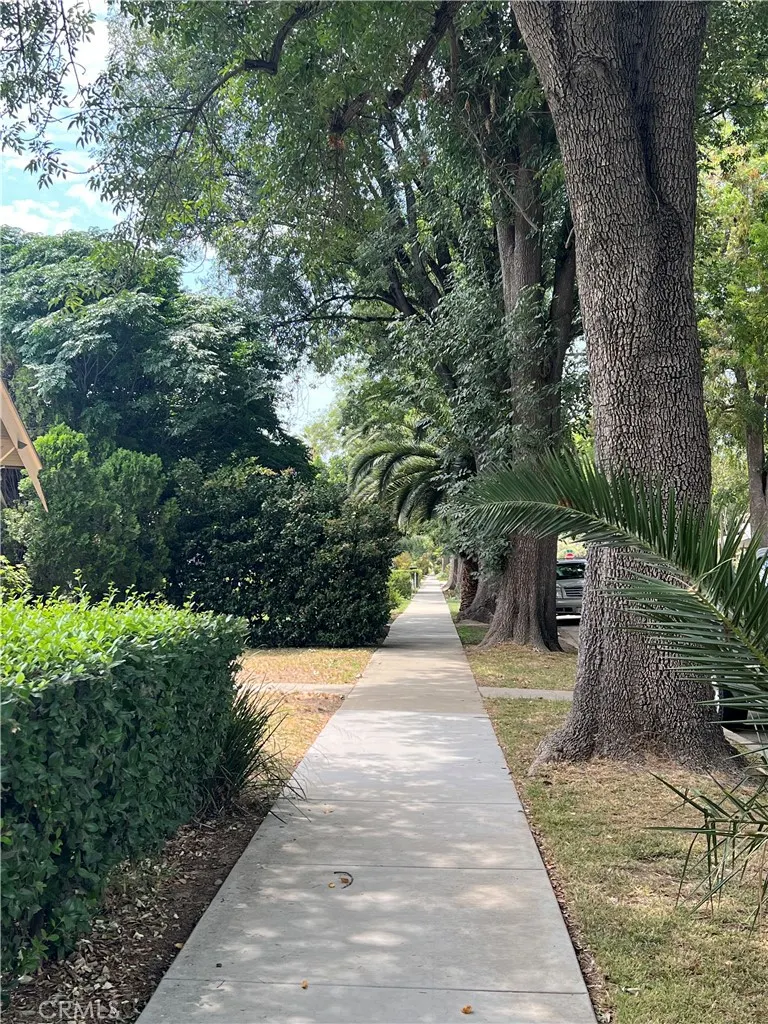 2364 6th Street