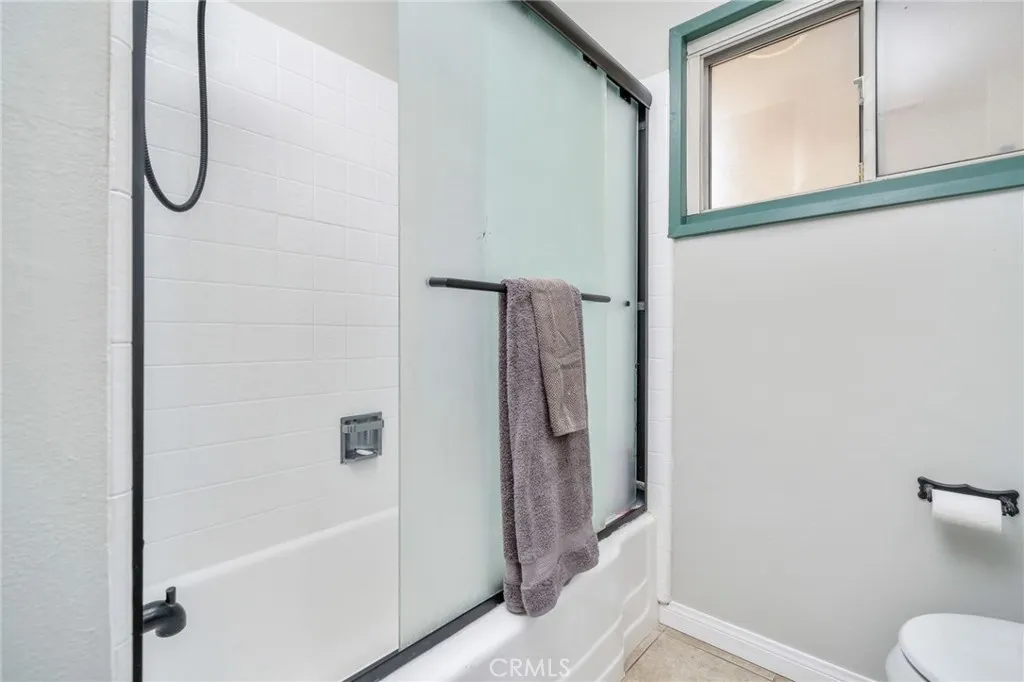650 W Bonnie Brae Court