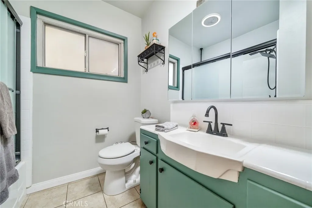 650 W Bonnie Brae Court