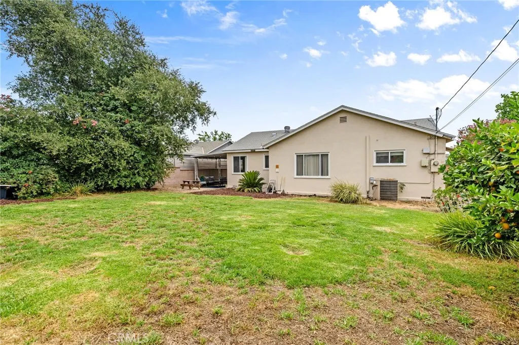650 W Bonnie Brae Court
