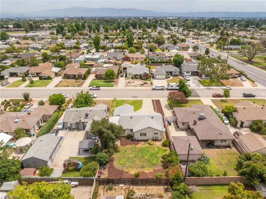 650 W Bonnie Brae Court