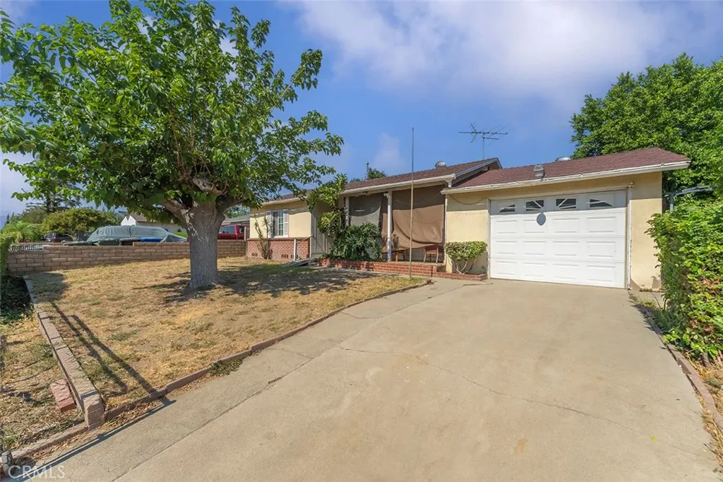 1680 S Palomares Street
