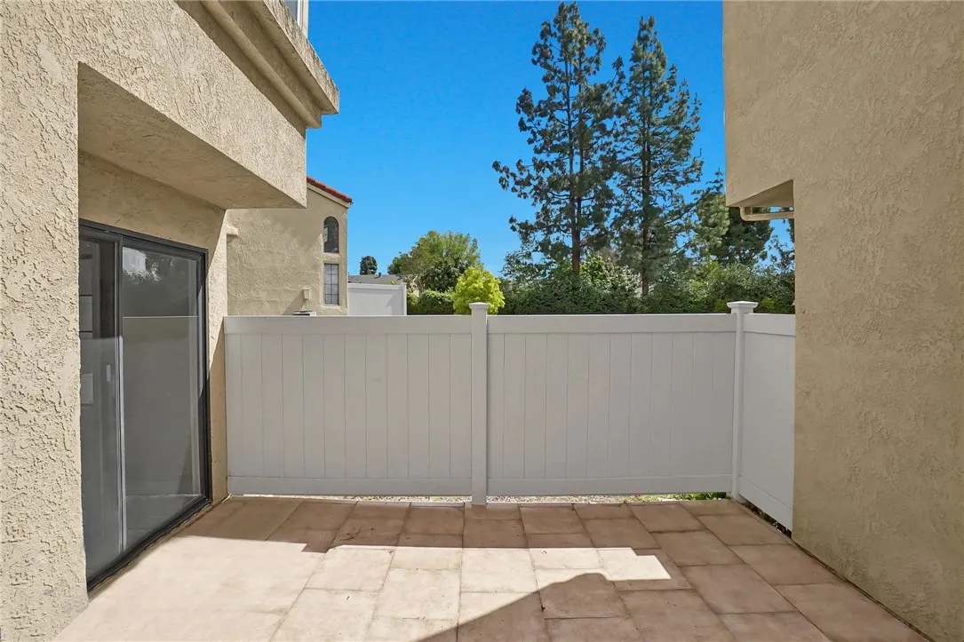 3658 Ivory Lane