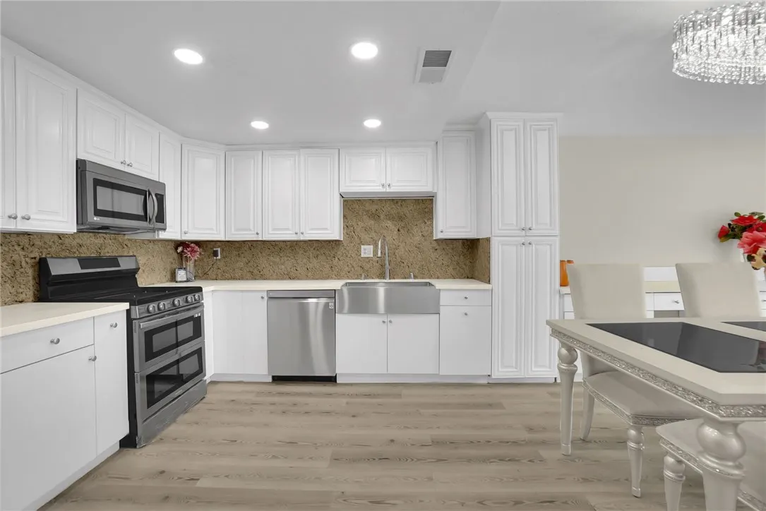 3658 Ivory Lane