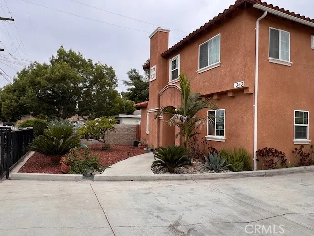 1363 Buena Vista Avenue