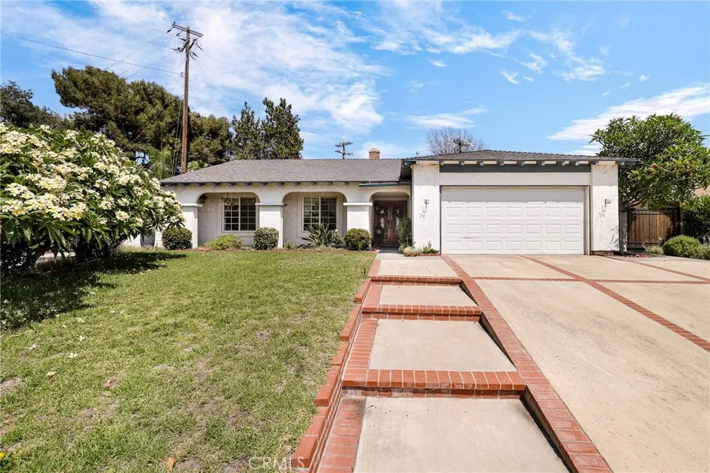 3557 Brookridge Road