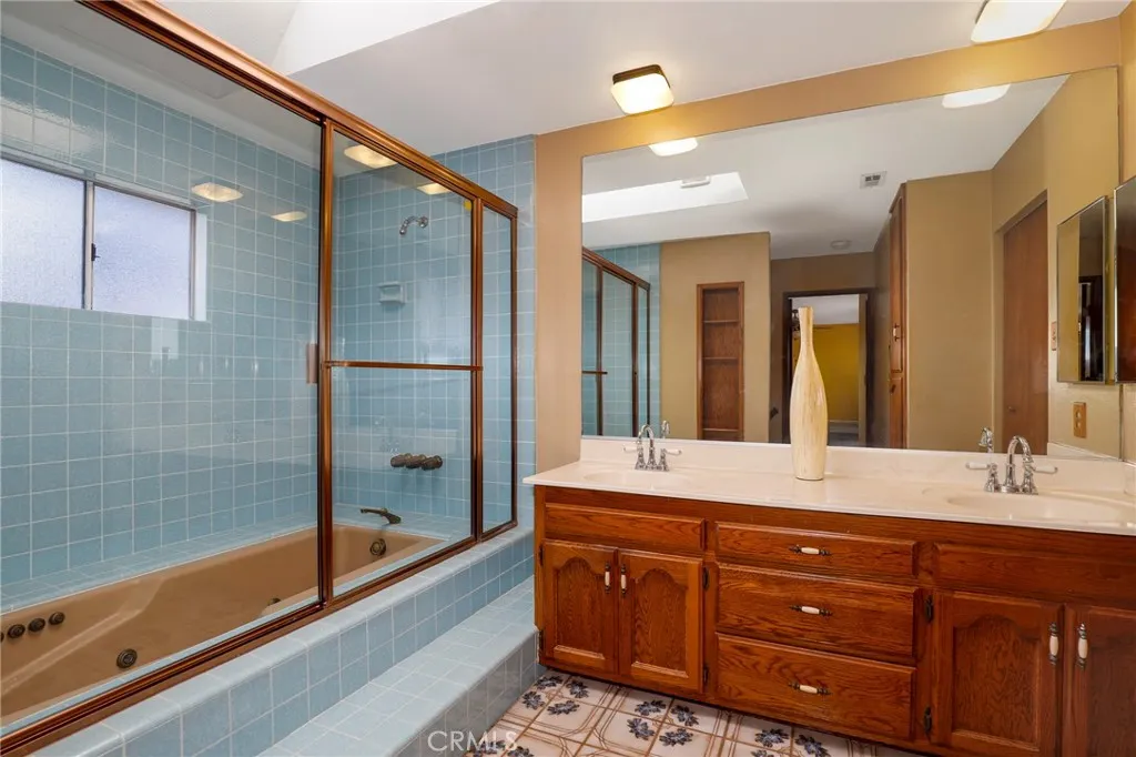 3557 Brookridge Road