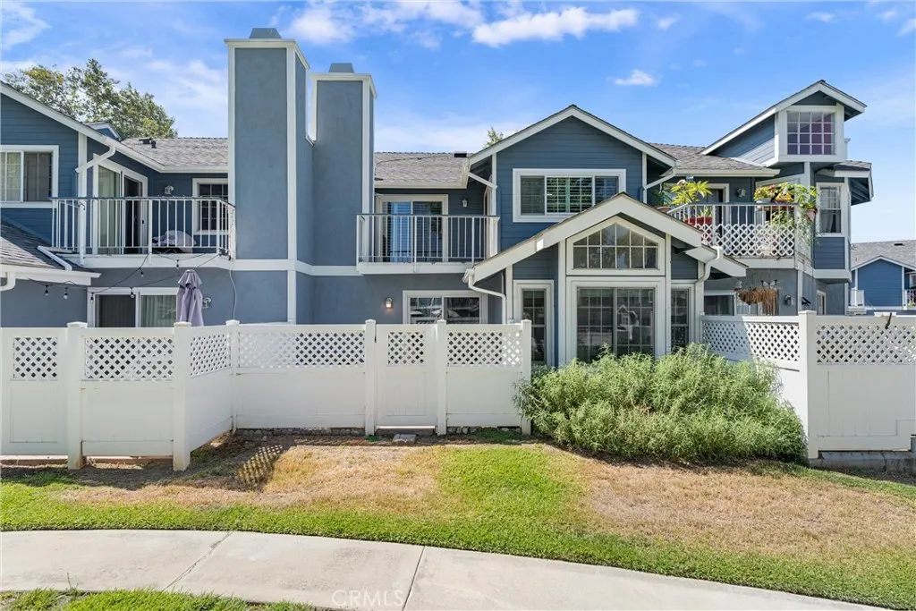 140 N Glendora Avenue