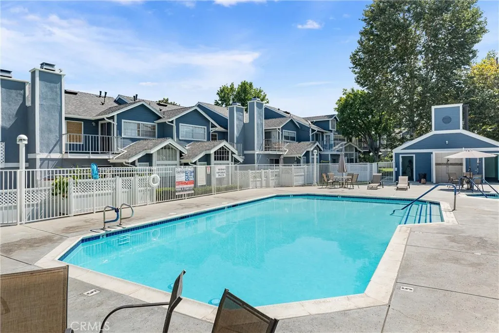 140 N Glendora Avenue