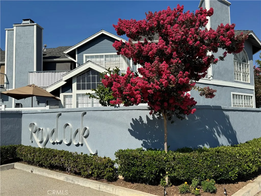 140 N Glendora Avenue