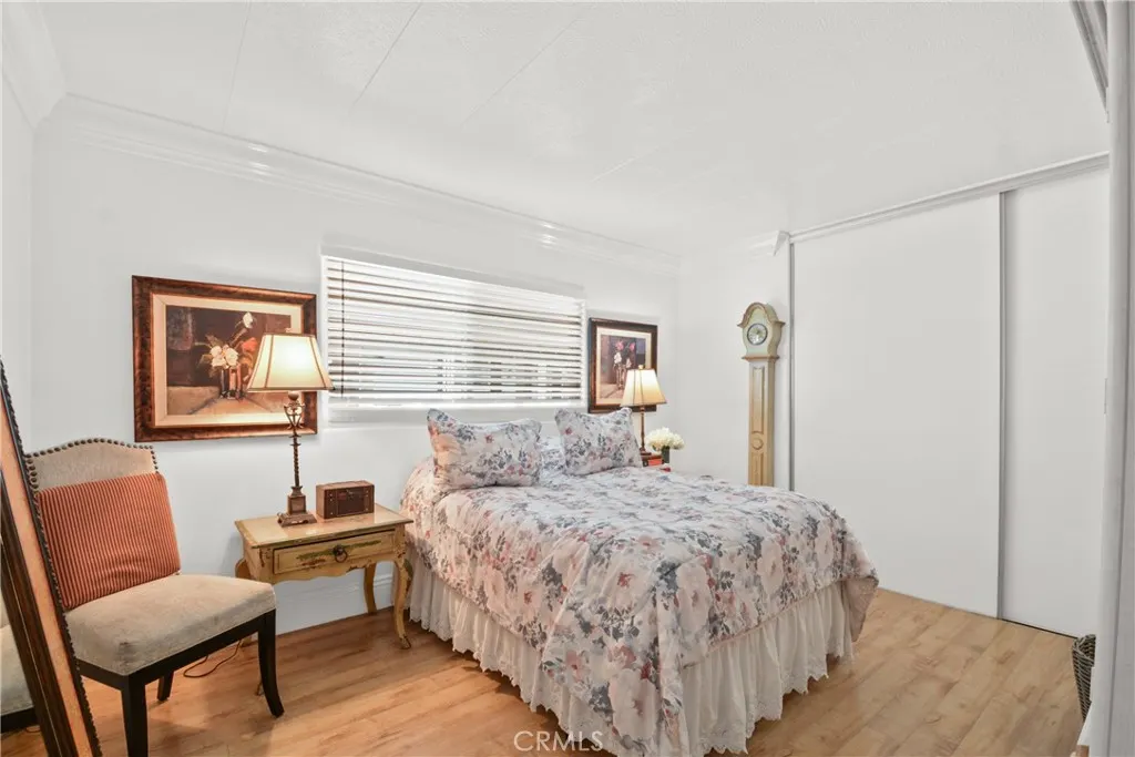 4095 Fruit Street, #413
