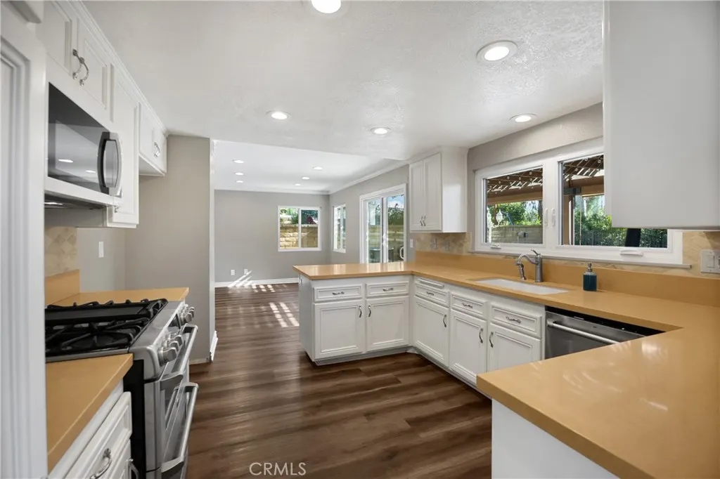 1 Country Wood Drive