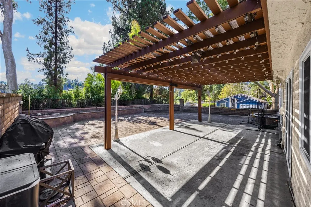1 Country Wood Drive