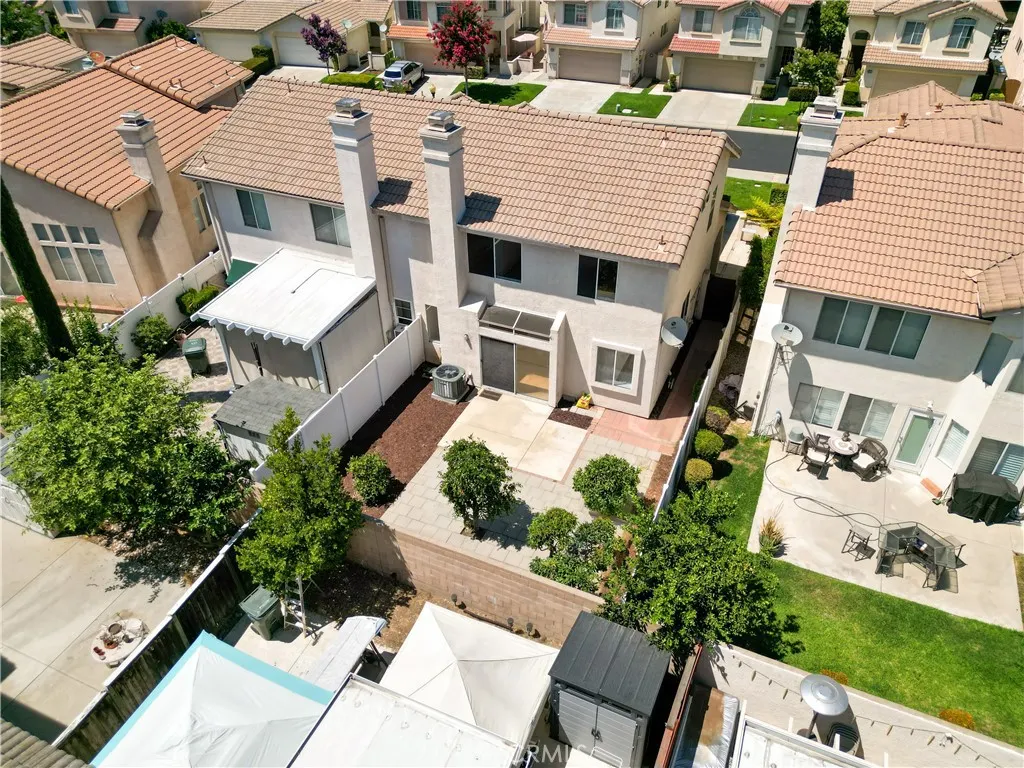 566 E Stephanie Drive