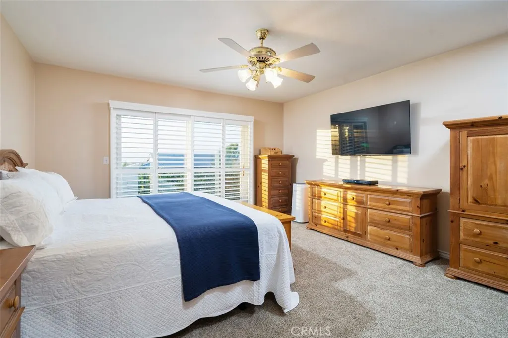 2409 Crescent View Drive