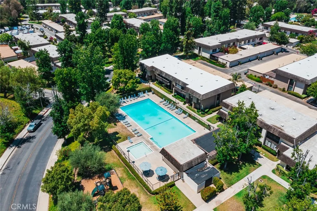 664 Driftwood Lane