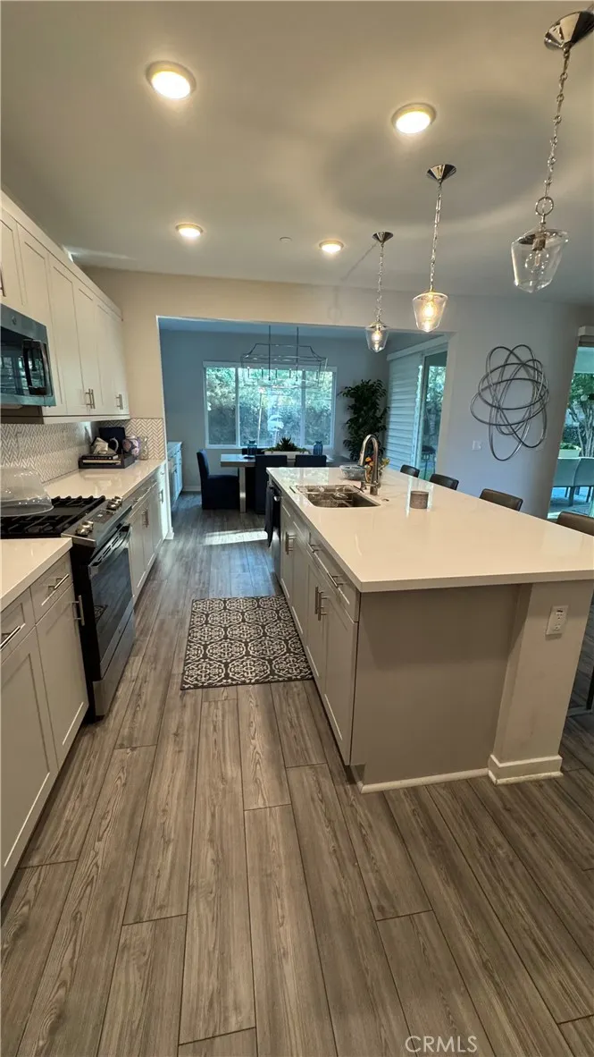 2621 E Clara Lane