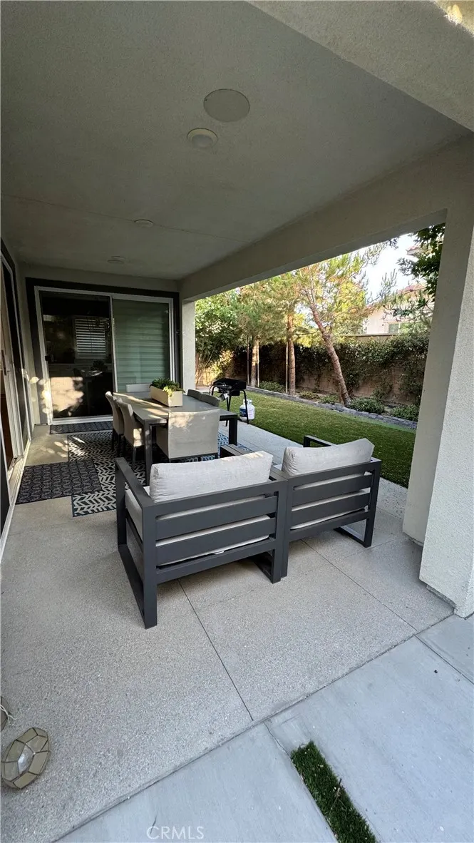 2621 E Clara Lane