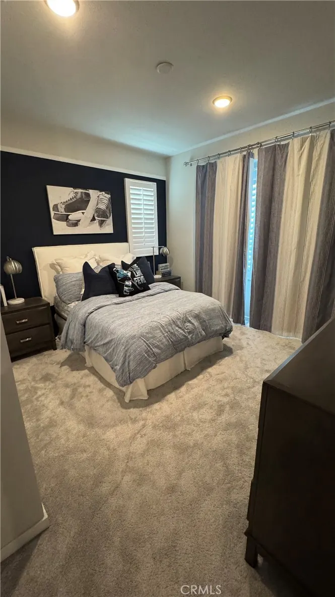 2621 E Clara Lane