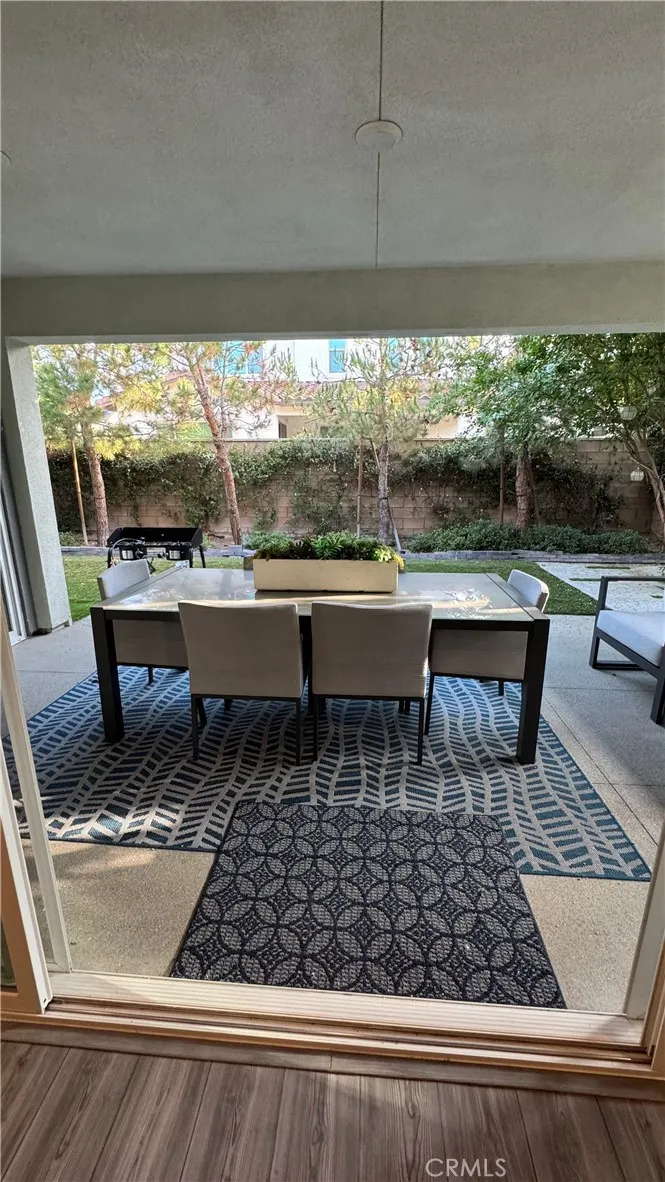 2621 E Clara Lane