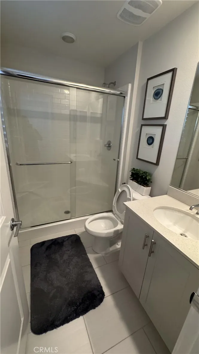 2621 E Clara Lane