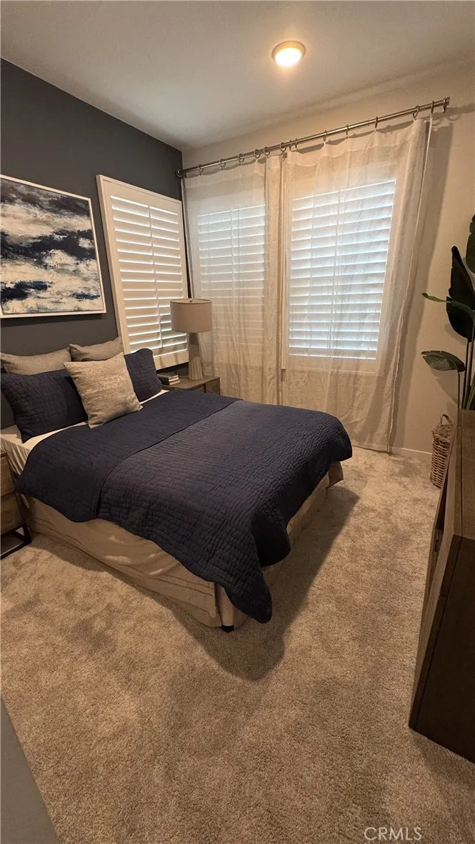 2621 E Clara Lane