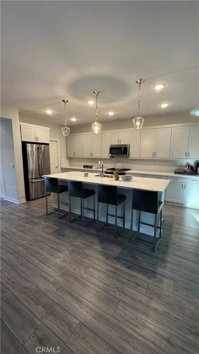 2621 E Clara Lane
