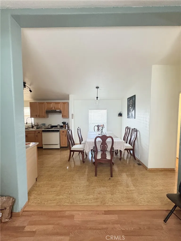 716 N Grand, #E2