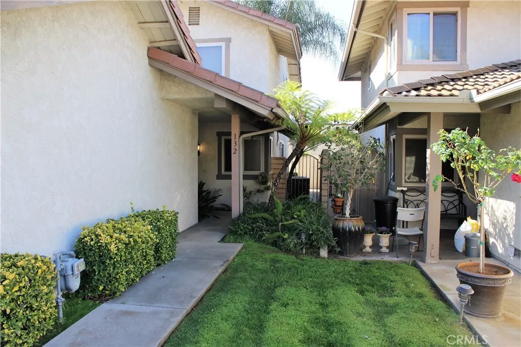 132 Oak Forest Circle