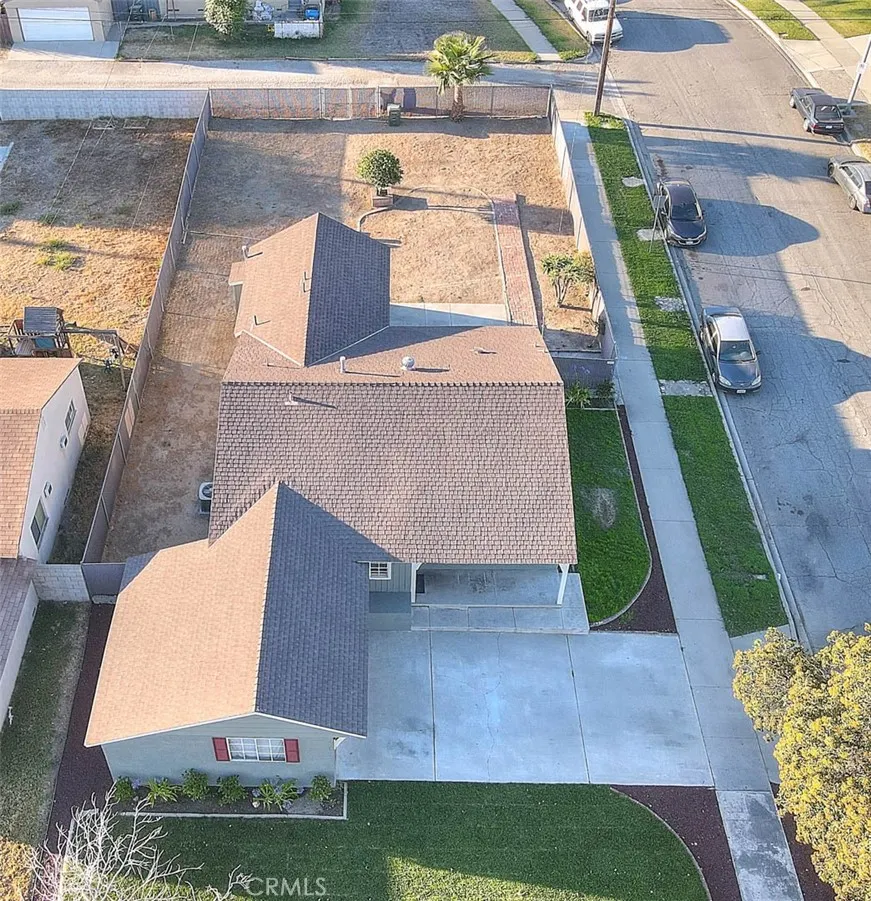 1025 Bonnie Brae Street