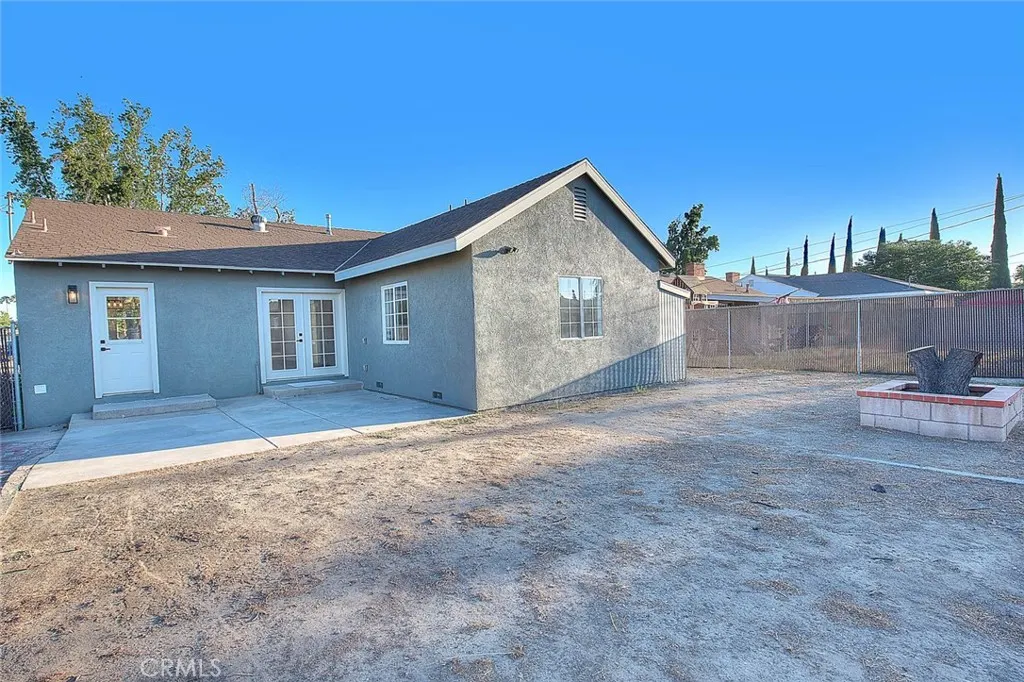 1025 Bonnie Brae Street