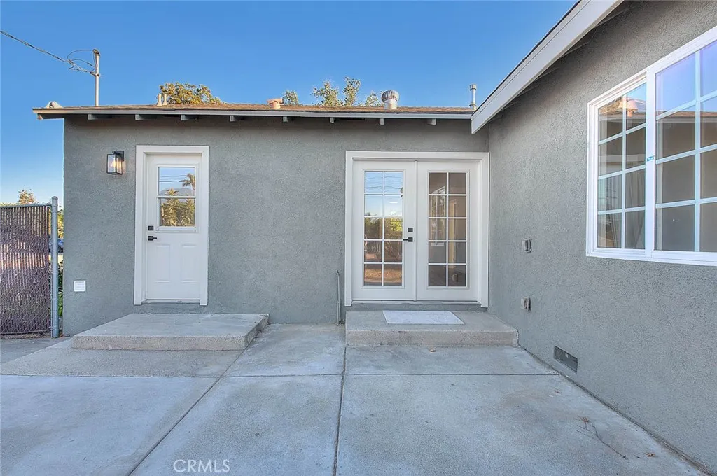 1025 Bonnie Brae Street