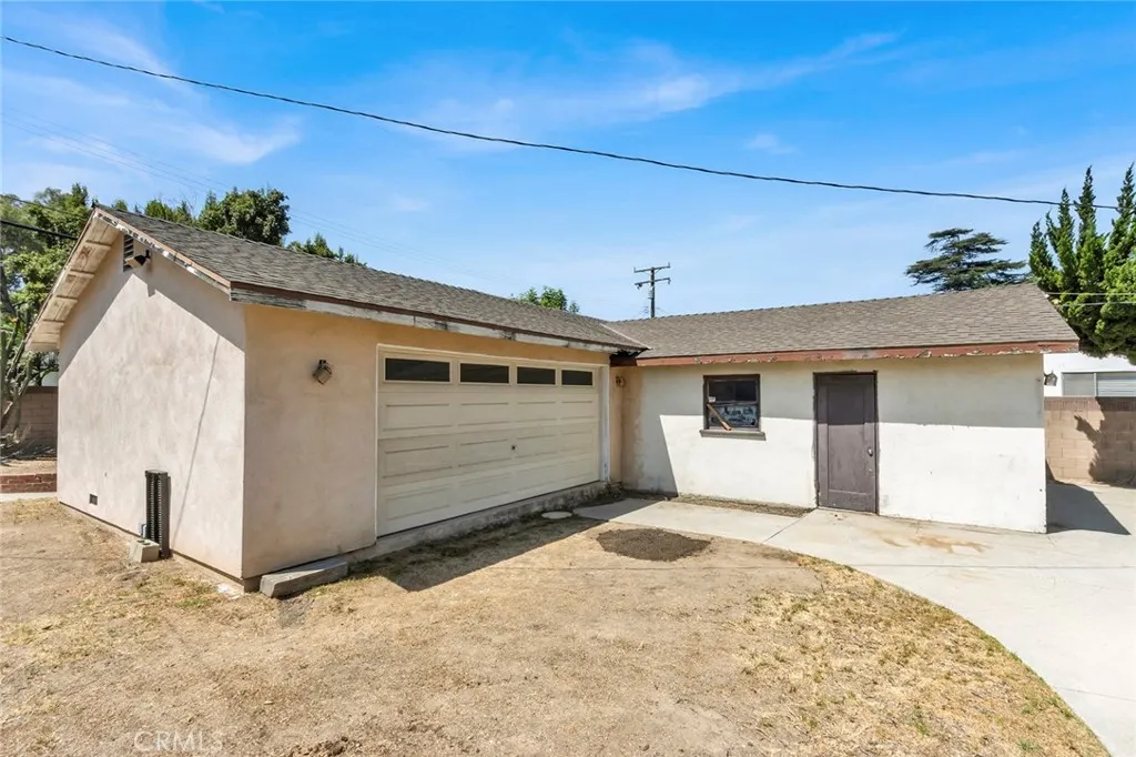 2106 E Cortez Street E