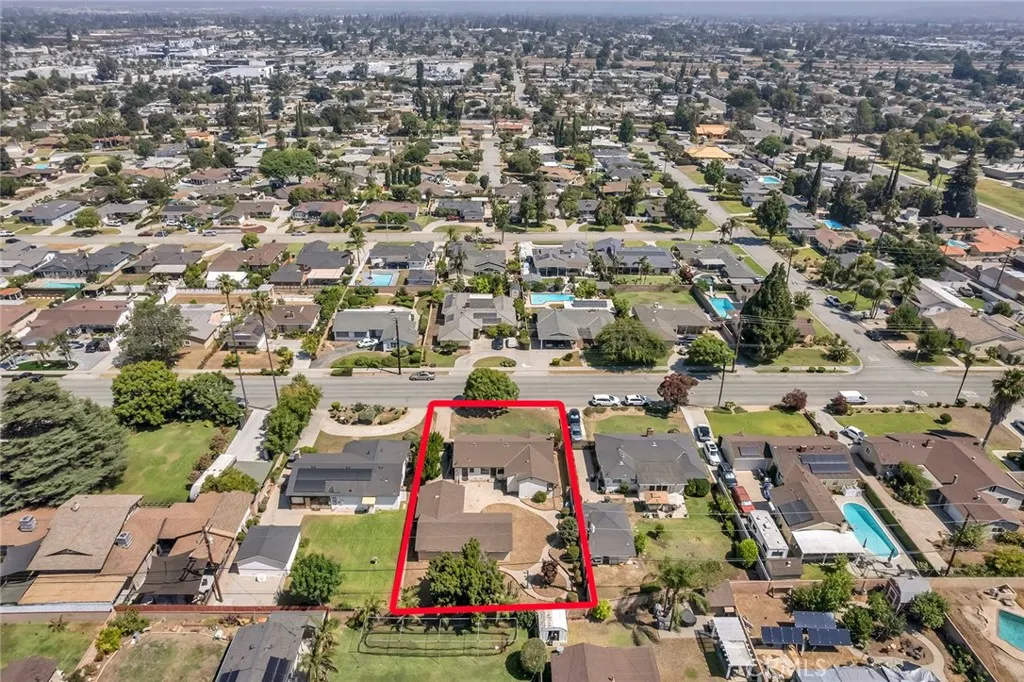 2106 E Cortez Street E