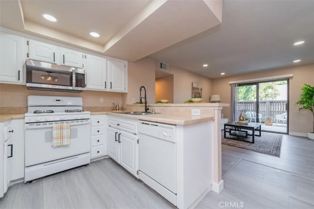 1309 W Mission Boulevard, #127